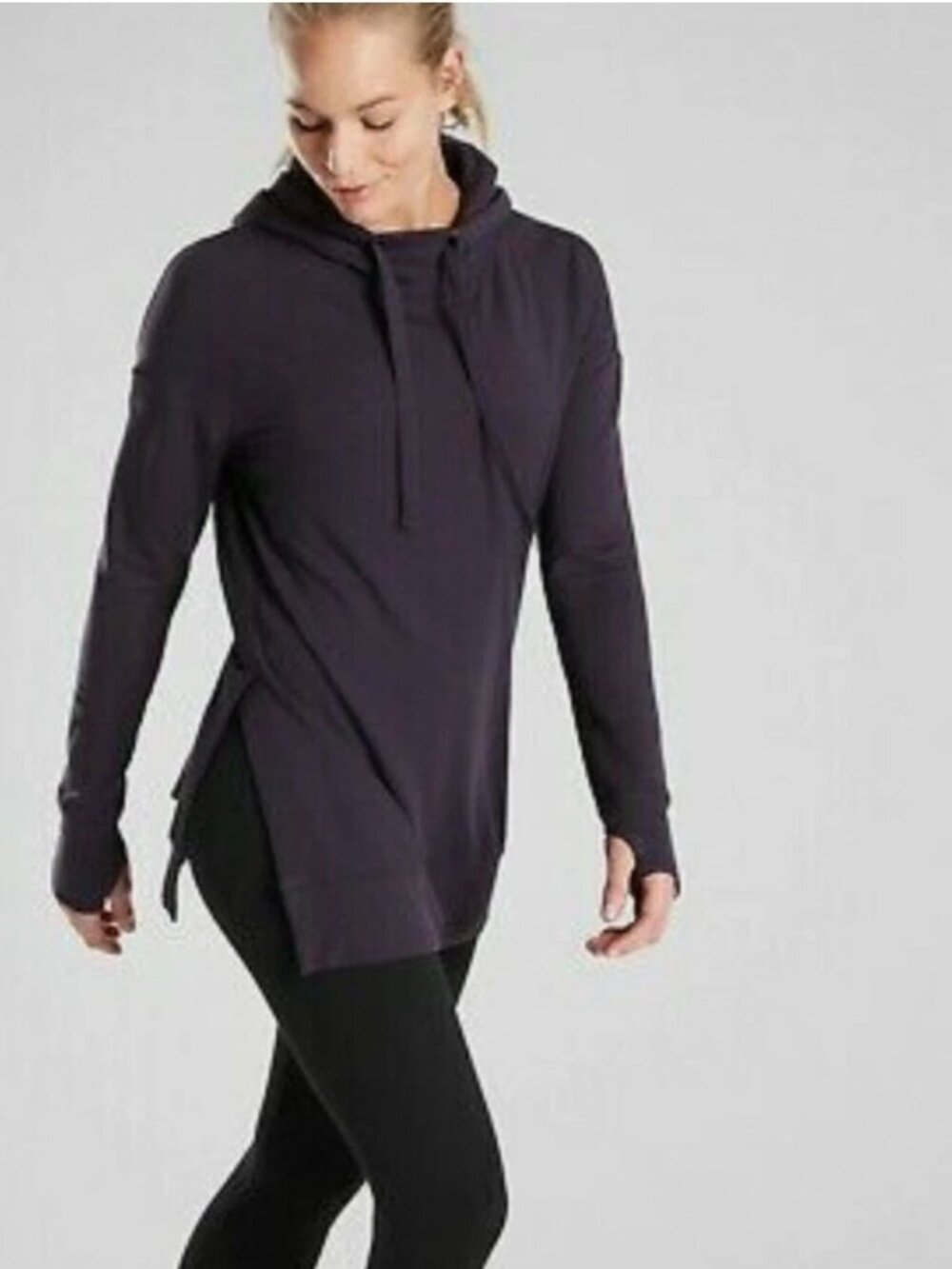 Athleta Sayulita Hoodie Sweatshirt Navy SZ Medium Casual Soft Thumbholes Outdoor